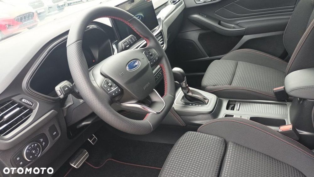 Ford Focus - 8