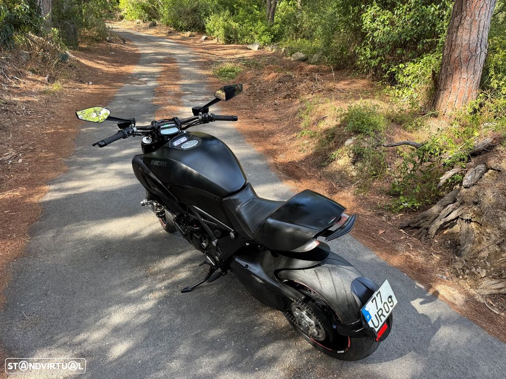 Ducati Diavel 1200 Darck - 13