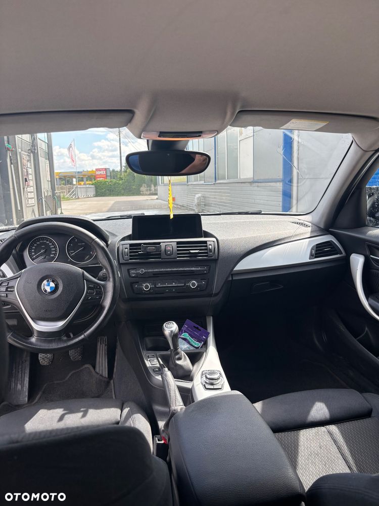 BMW Seria 1 120d Sport Line - 11