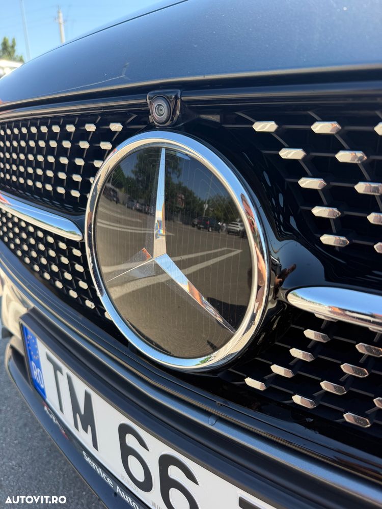 Mercedes-Benz E 300 de 4Matic 9G-TRONIC AMG Line - 8