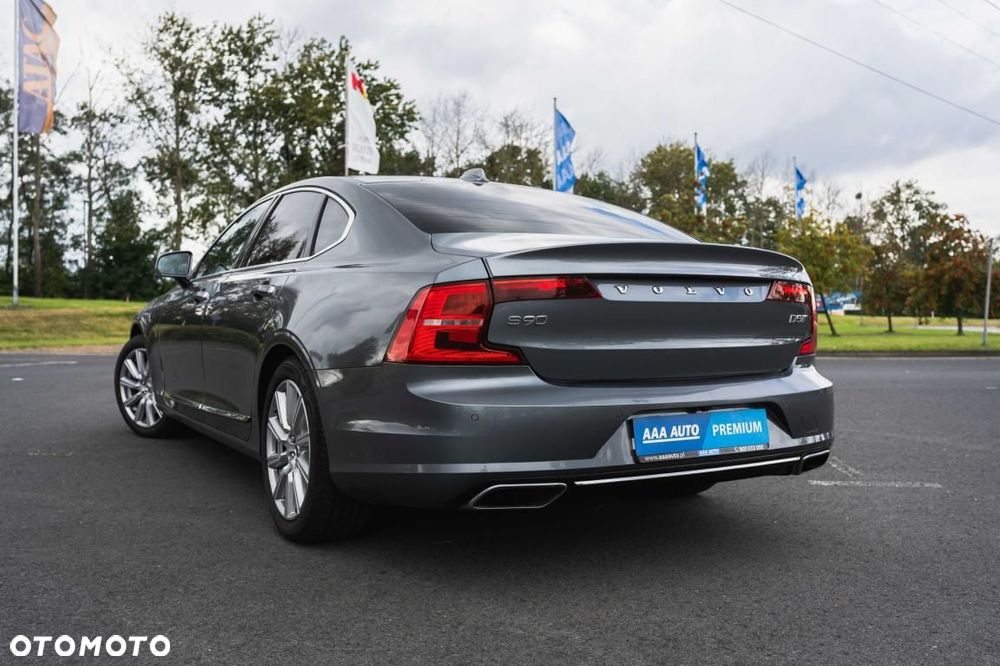 Volvo S90 - 16