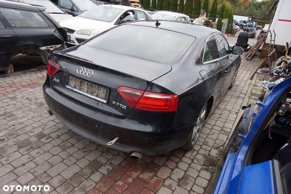 AUDI A5 I 8T COUPE 2008 LZ9Y 2.7 TDI CAMA 190KM KSS CZARNY na części - 5