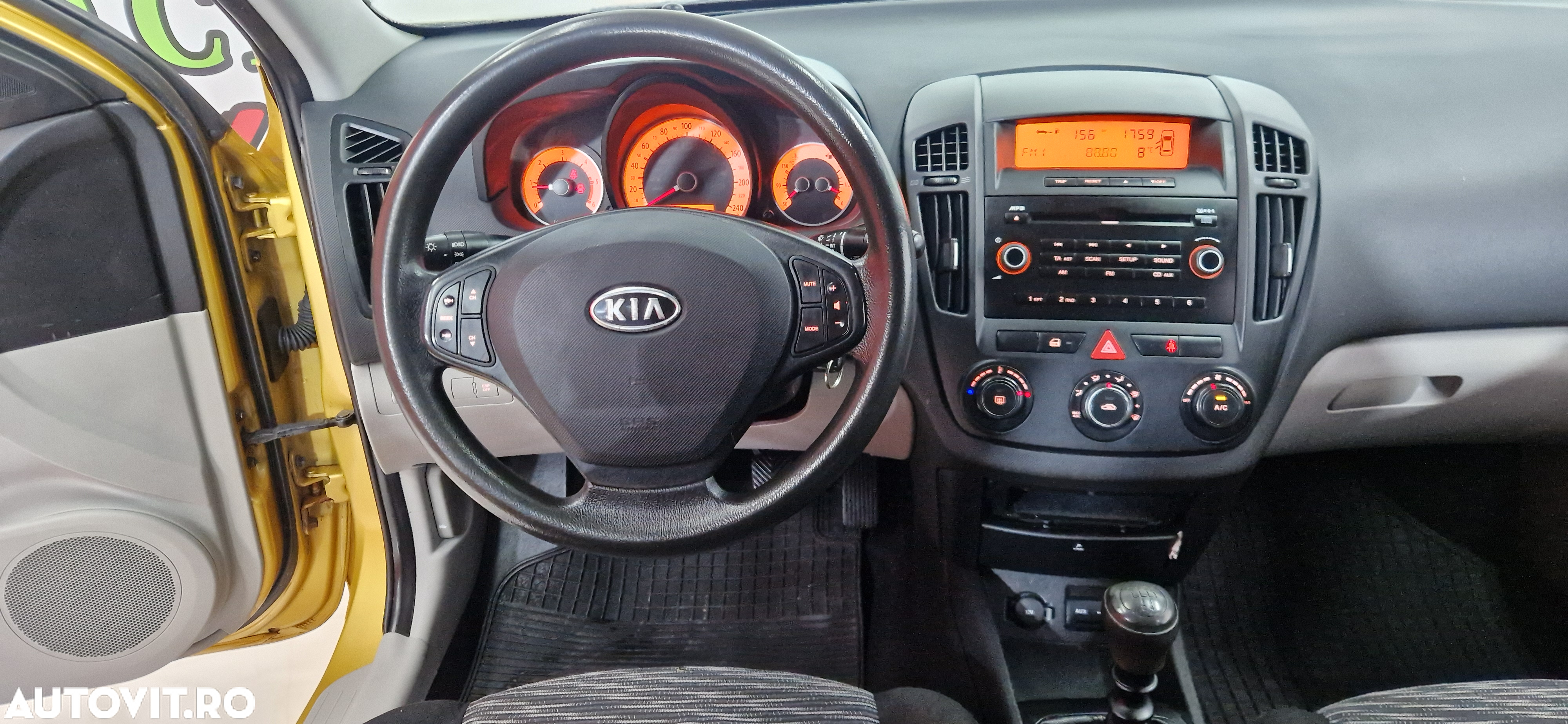 Kia Ceed 1.6 CRDi 90 Vision - 24