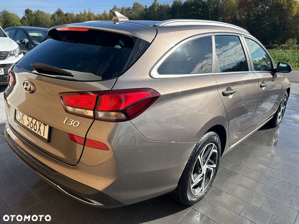 Hyundai i30 1.5 T-GDI 48V Smart - 6