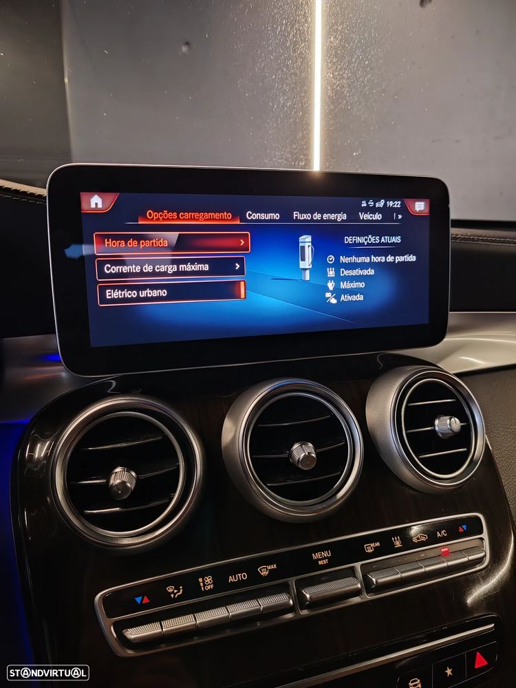 Mercedes-Benz GLC 300 e Coupe 4Matic 9G-TRONIC Edition AMG Line - 27