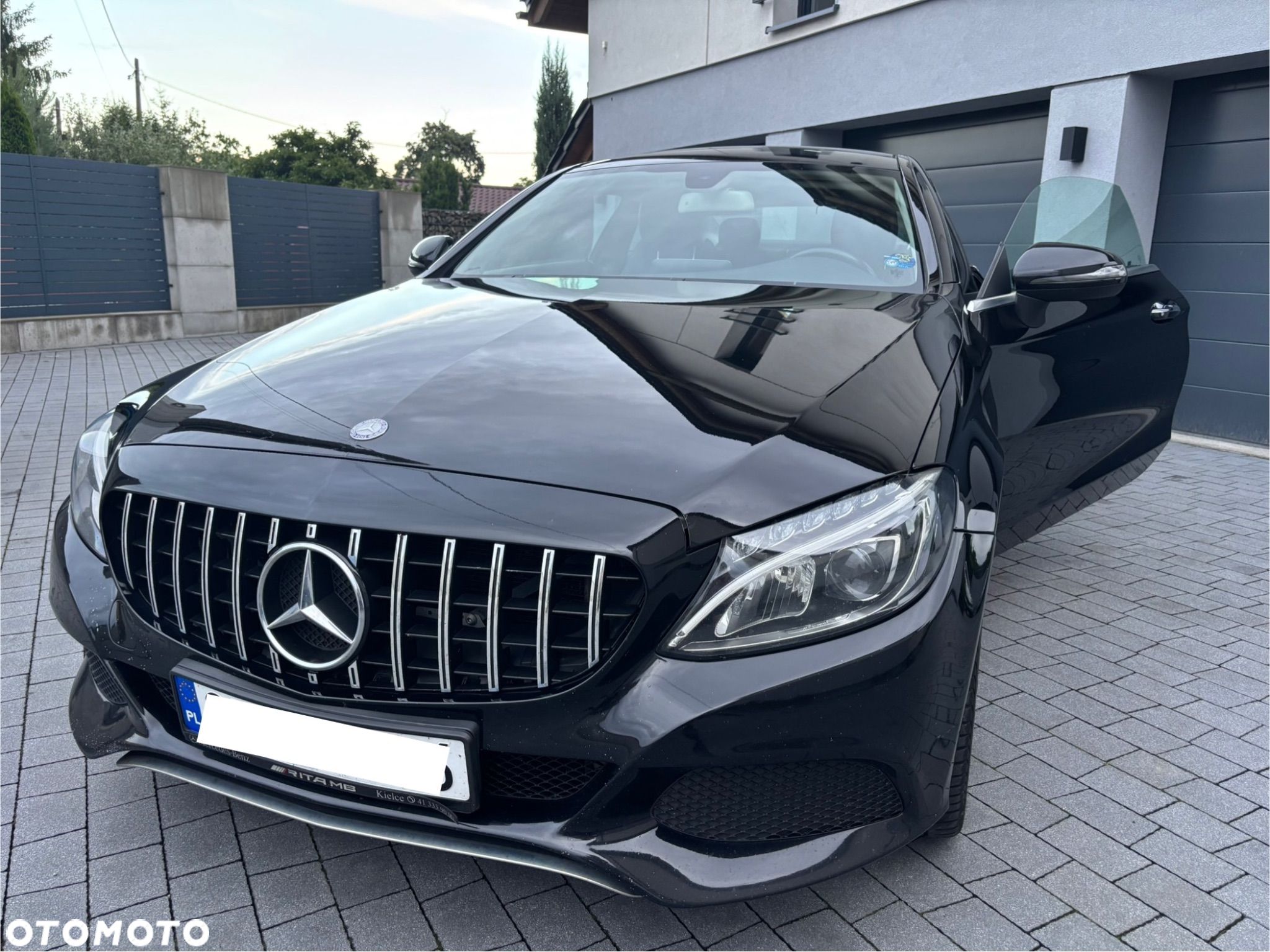Mercedes-Benz Klasa C 300 Coupe 7G-TRONIC AMG Line - 1