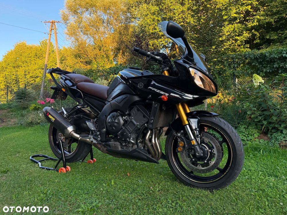 Yamaha FZ8 - 7
