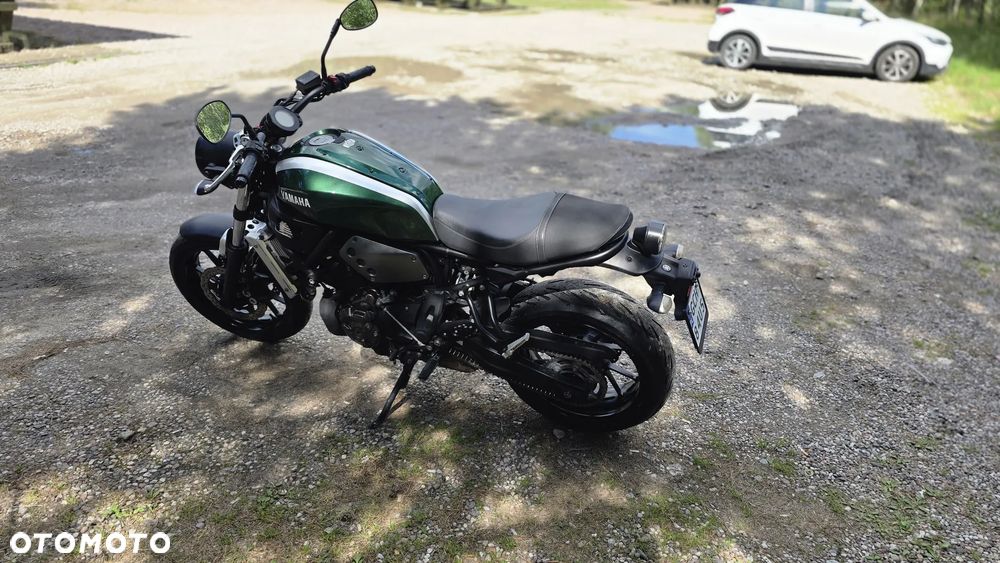 Yamaha XJR - 5