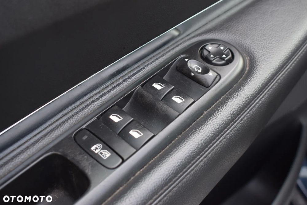 Peugeot 5008 2.0 HDi Allure - 23