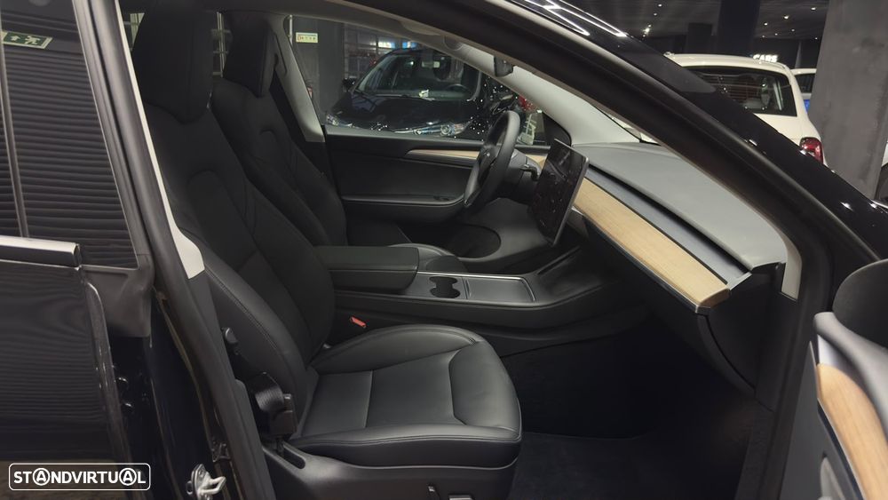Tesla Model Y RWD - 39