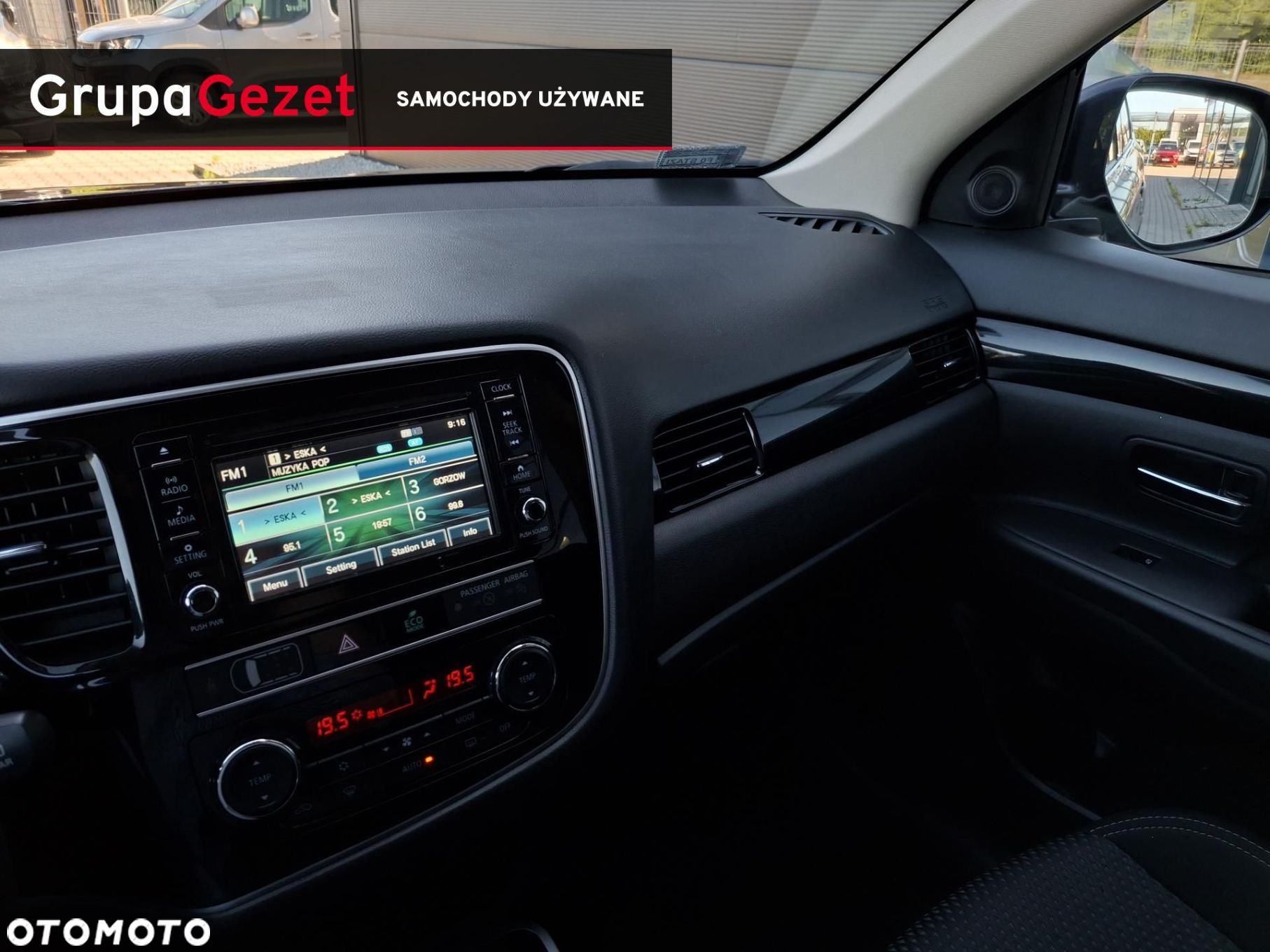 Mitsubishi Outlander - 12