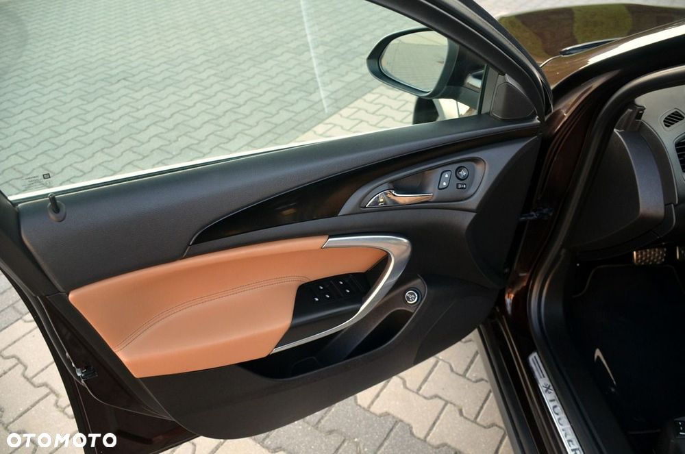 Opel Insignia - 16