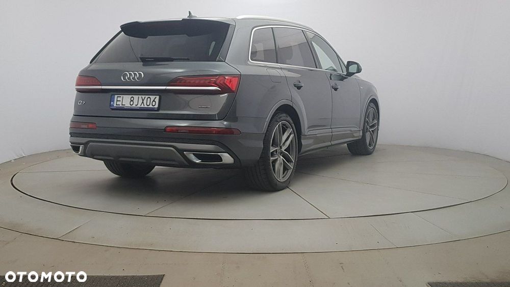 Audi Q7 - 7