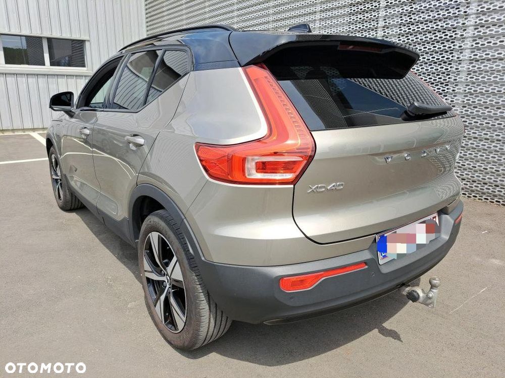 Volvo XC 40 T4 Plug-In Hybrid R-Design - 4