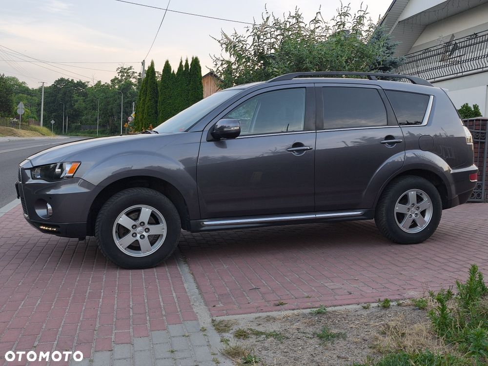 Mitsubishi Outlander - 5
