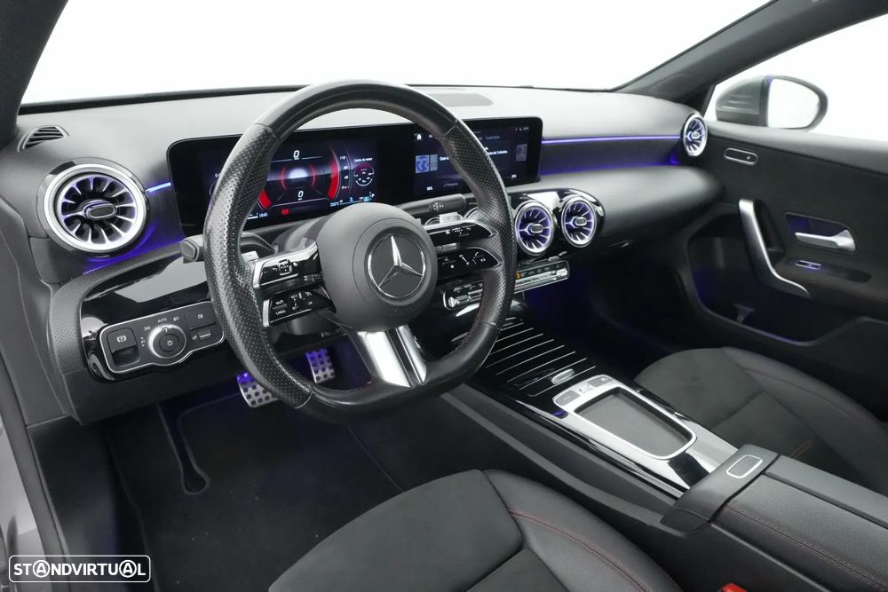 Mercedes-Benz A 200 d AMG Line Aut. - 25