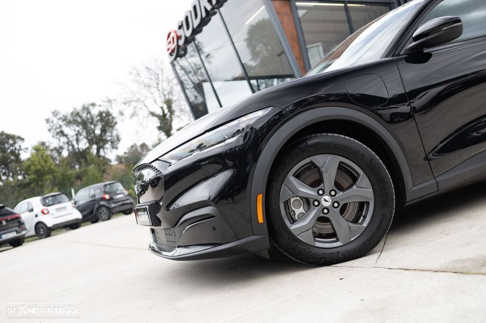 Ford Mustang Mach-E Alargada AWD - 11