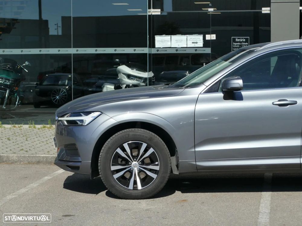 Volvo XC 60 2.0 D4 Momentum Geartronic - 16