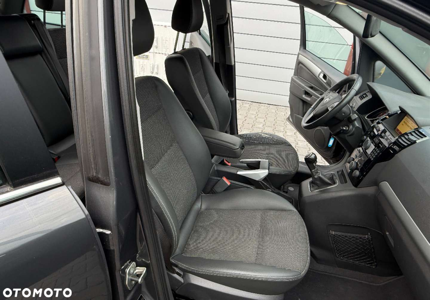 Opel Zafira - 17