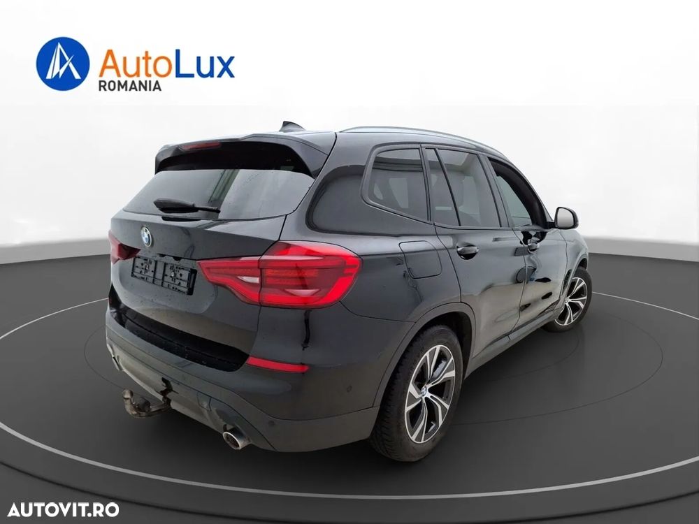 BMW X3 xDrive30e AT PHEV - 3
