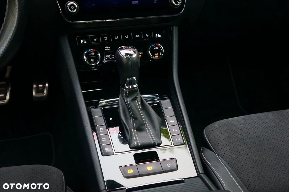 Skoda Superb 2.0 TDI 4x4 Sportline DSG - 21