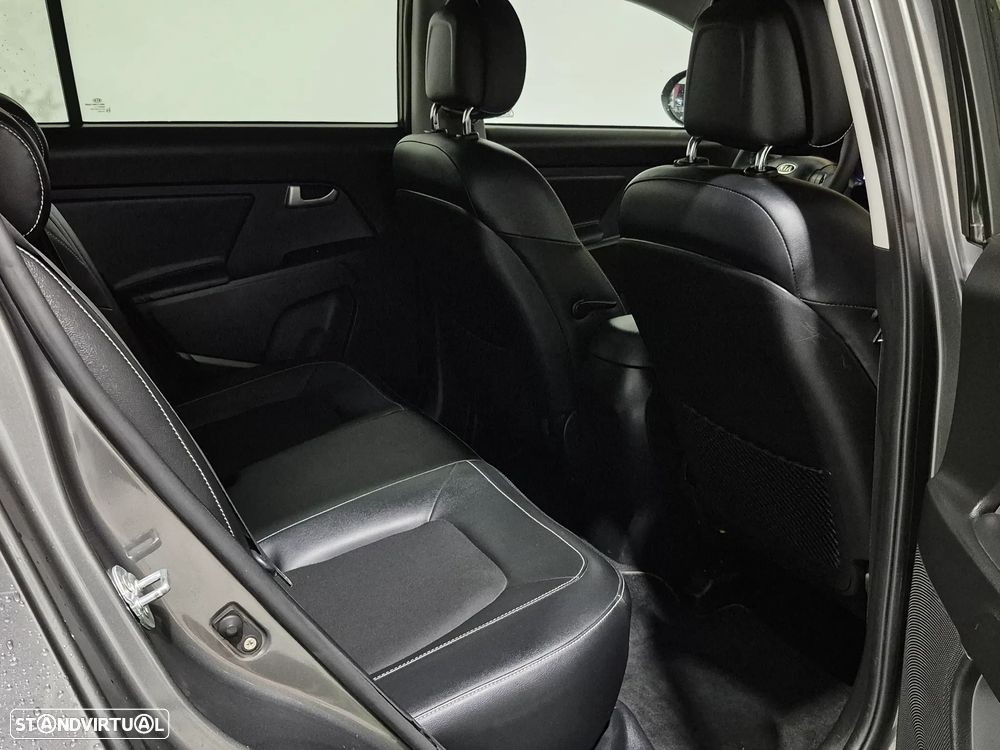 Kia Sportage 1.6 GDI ISG LX - 27