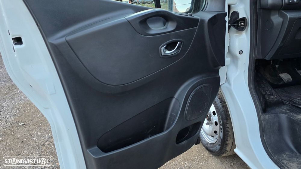 Renault Trafic 2.0 Blue dCi L1H1 - 8