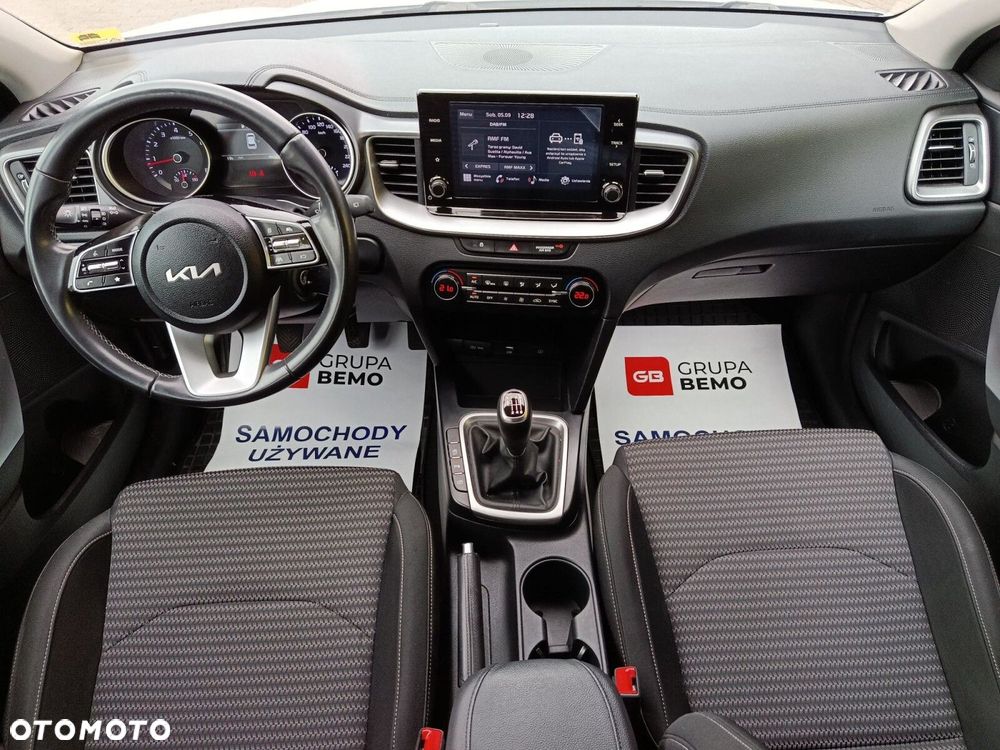 Kia Ceed 1.5 T-GDI M - 17