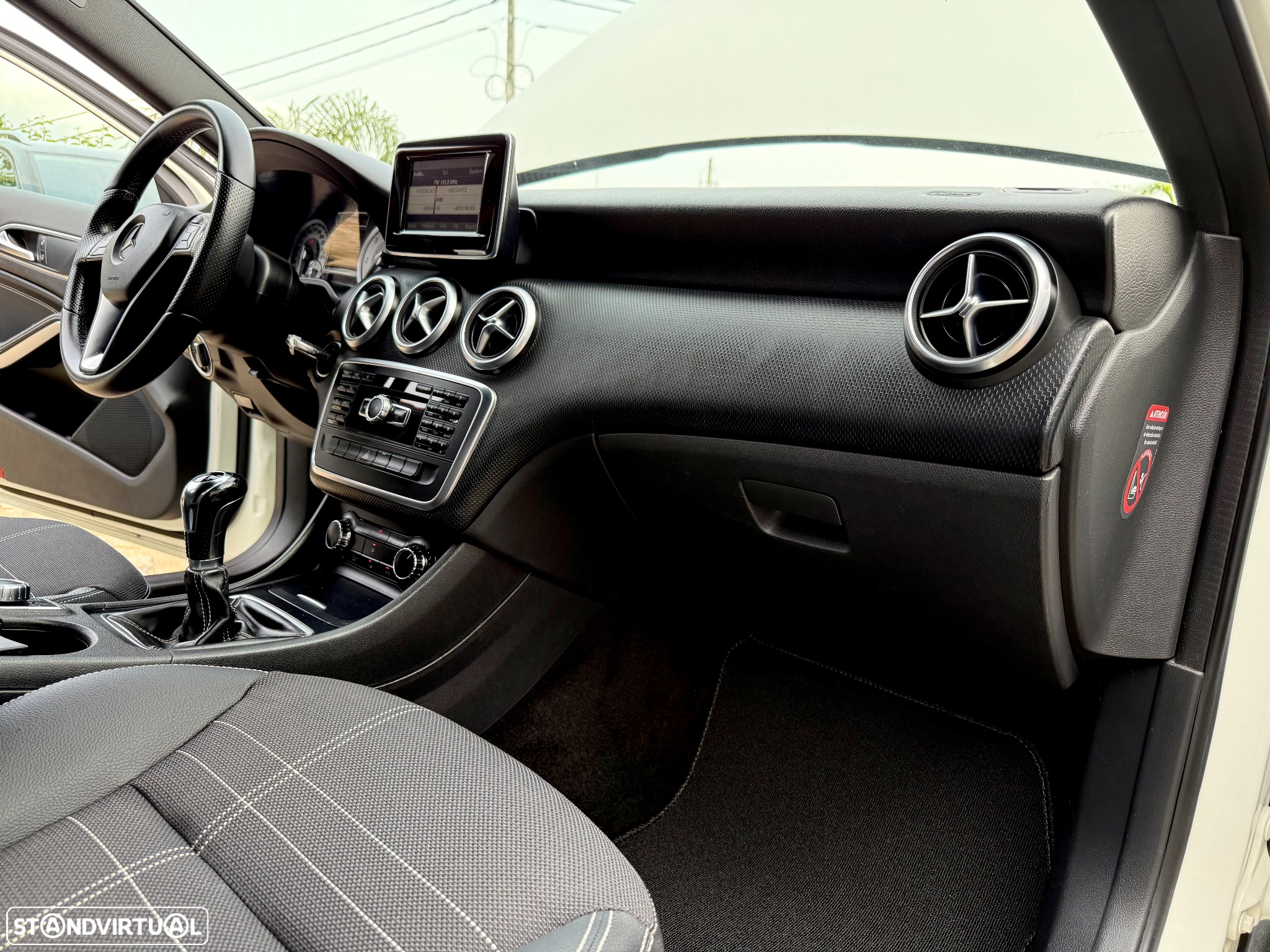 Mercedes-Benz A 180 CDI (BlueEFFICIENCY) Urban - 52