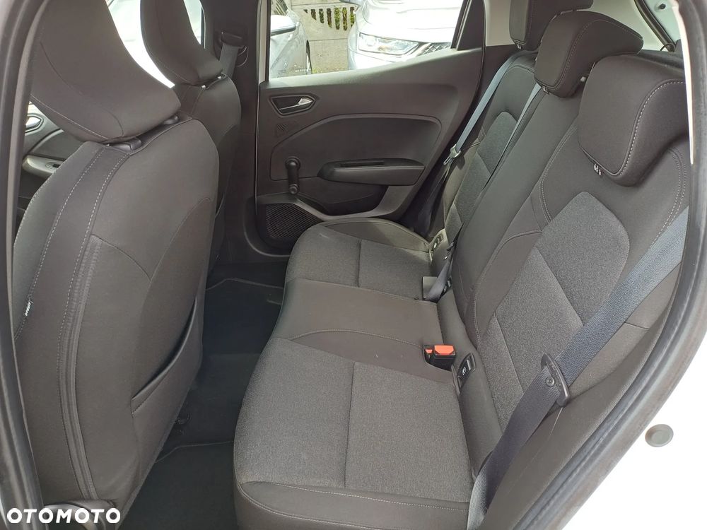 Renault Clio TCe 100 EXPERIENCE - 17