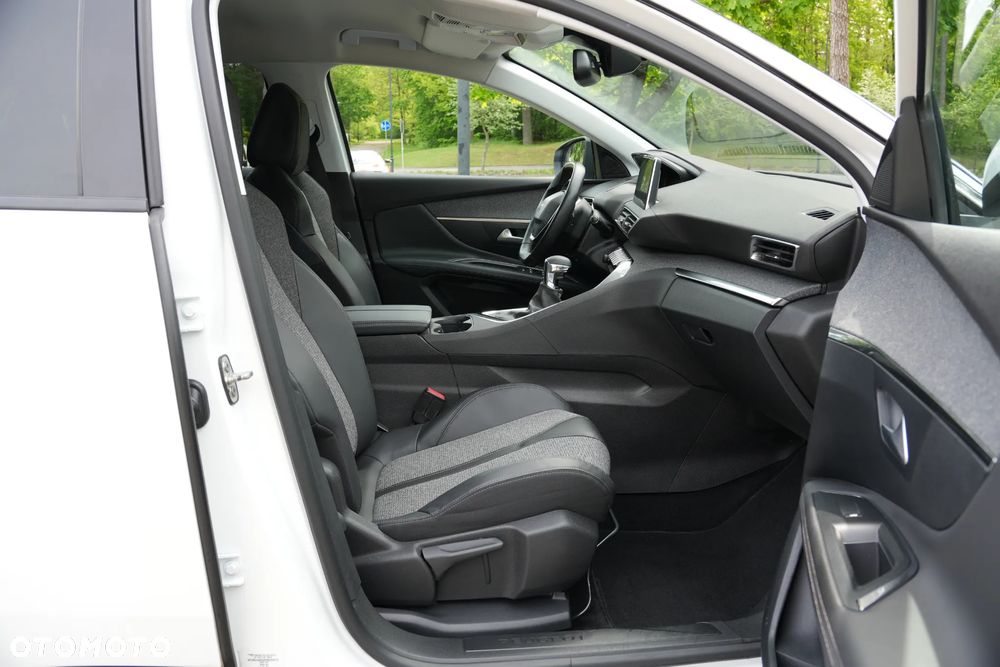 Peugeot 3008 BlueHDi 150 Stop & Start Allure - 32