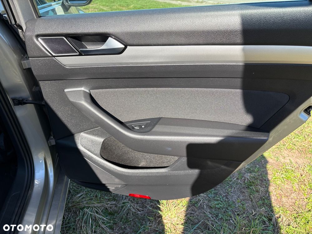 Volkswagen Passat Variant 2.0 TDI BMT Comfortline DSG - 19