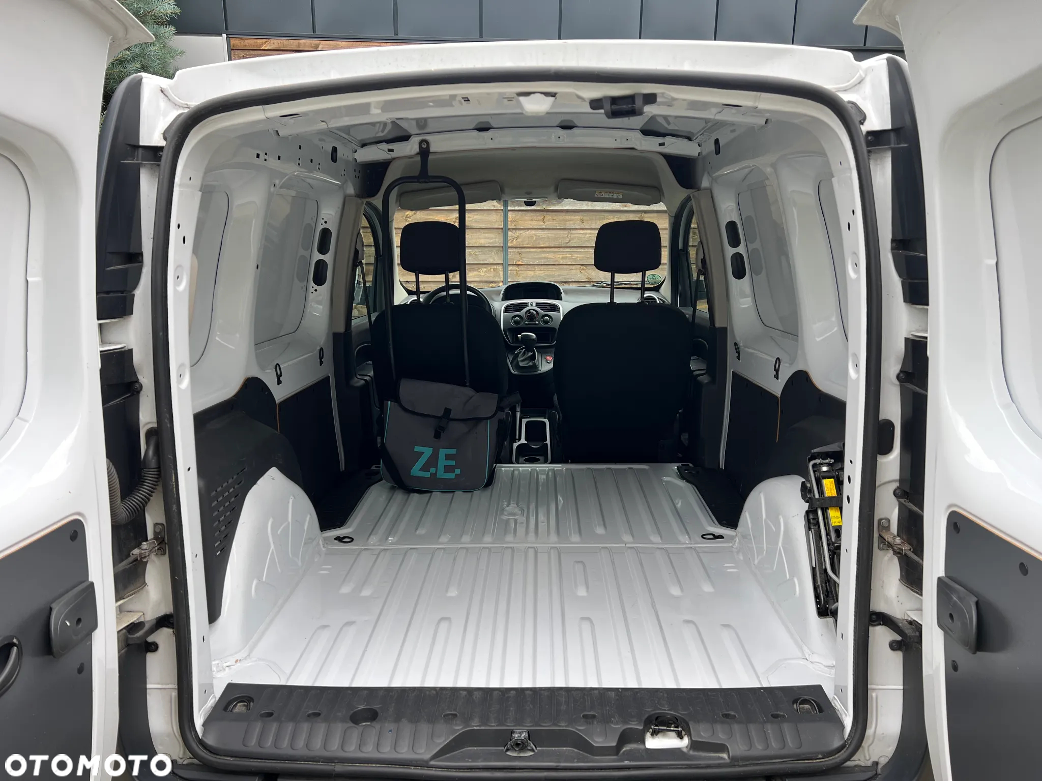 Renault Kangoo ZE - 6