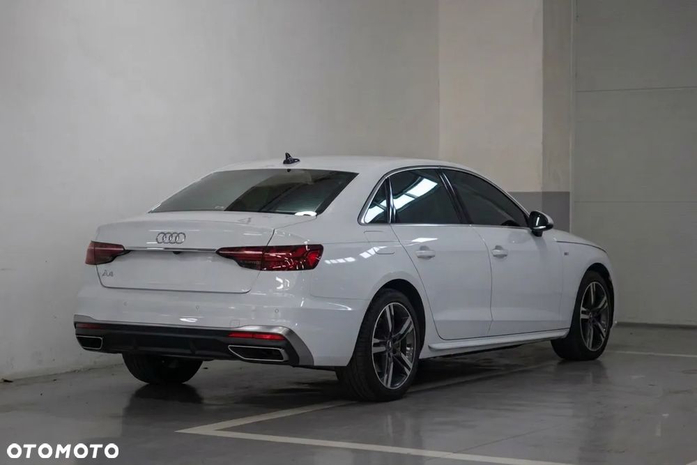 Audi A4 Limousine 40 TFSI mHEV Quattro S Line S tronic - 4