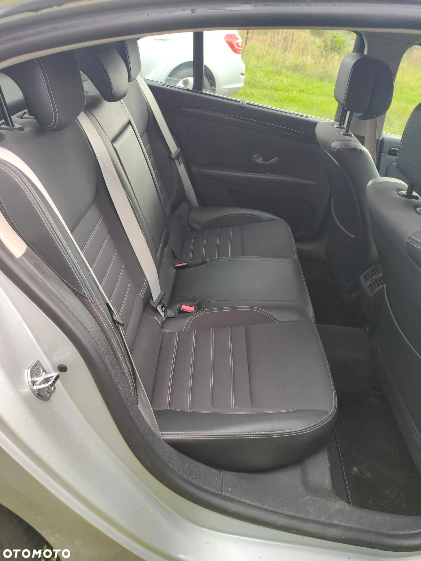 Renault Laguna 2.0 dCi Black Edition - 11