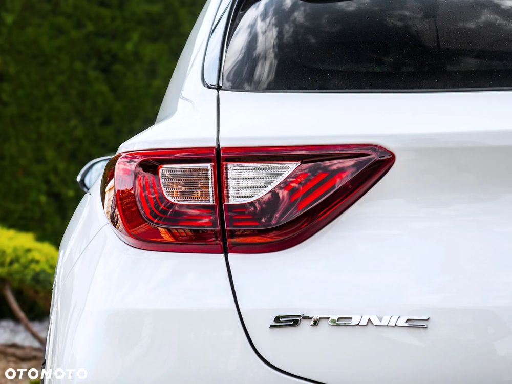 Kia Stonic 1.4 L - 38