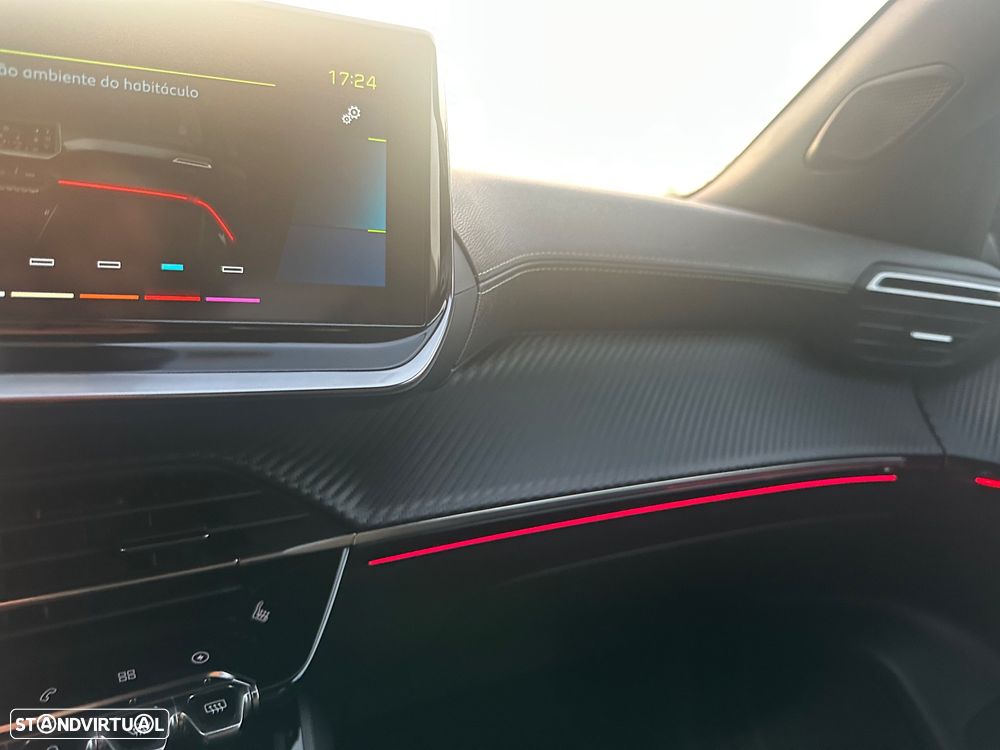 Peugeot e-2008 50 kWh GT - 21