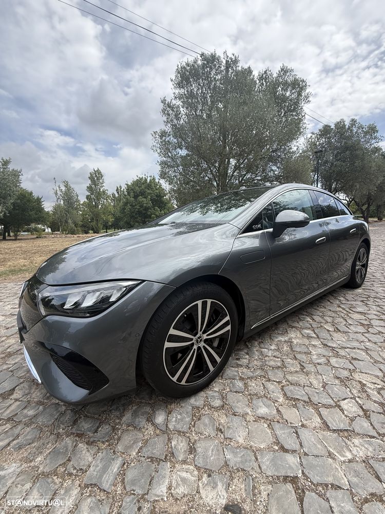 Mercedes-Benz EQE - 8