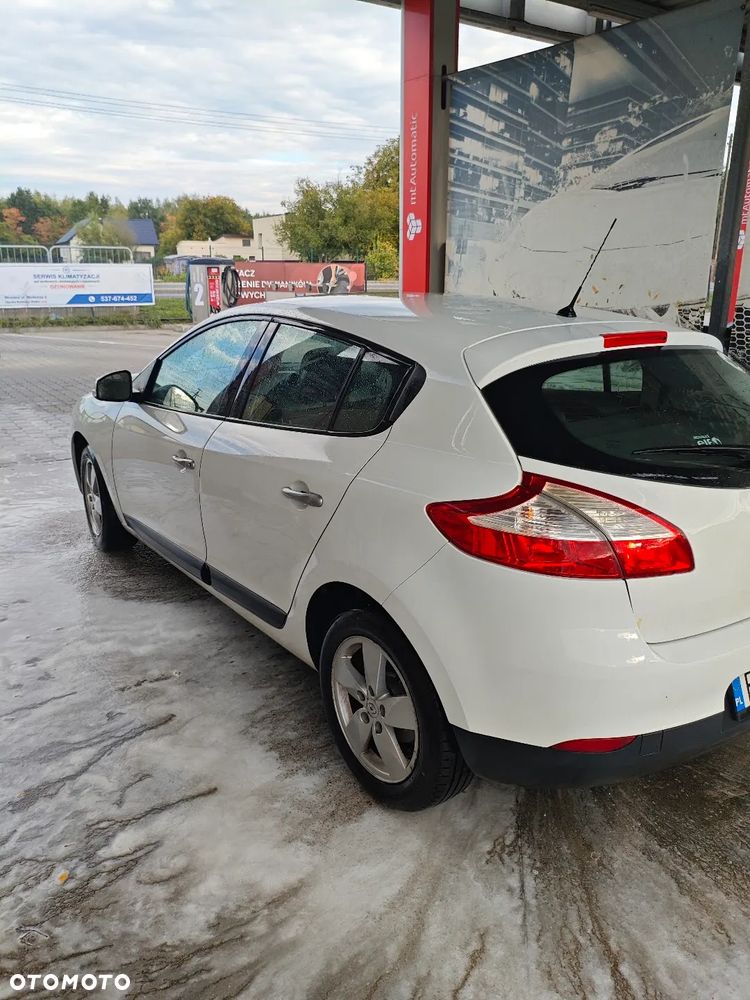 Renault Megane 2010 photo 4