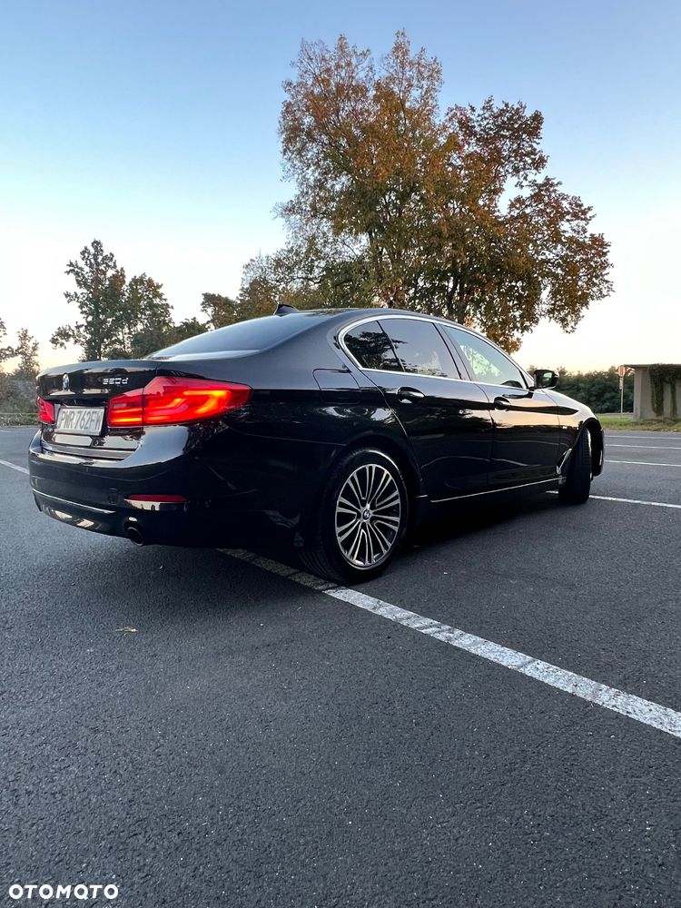 BMW Seria 5 520d xDrive - 7