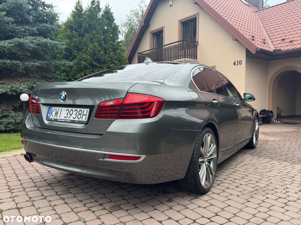 BMW Seria 5 525d Luxury Line - 8