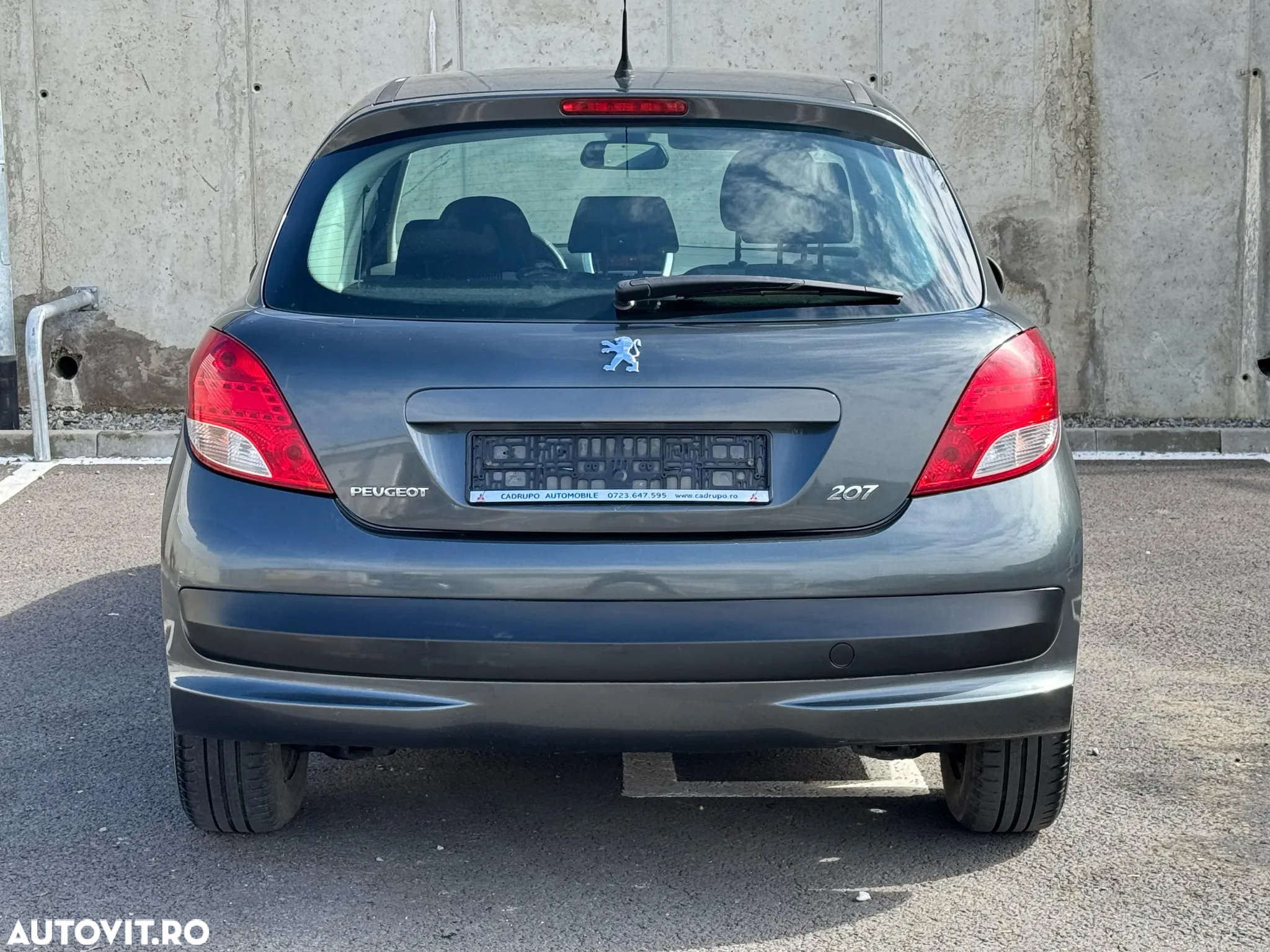 Peugeot 207 1.4 E Trendy - 15