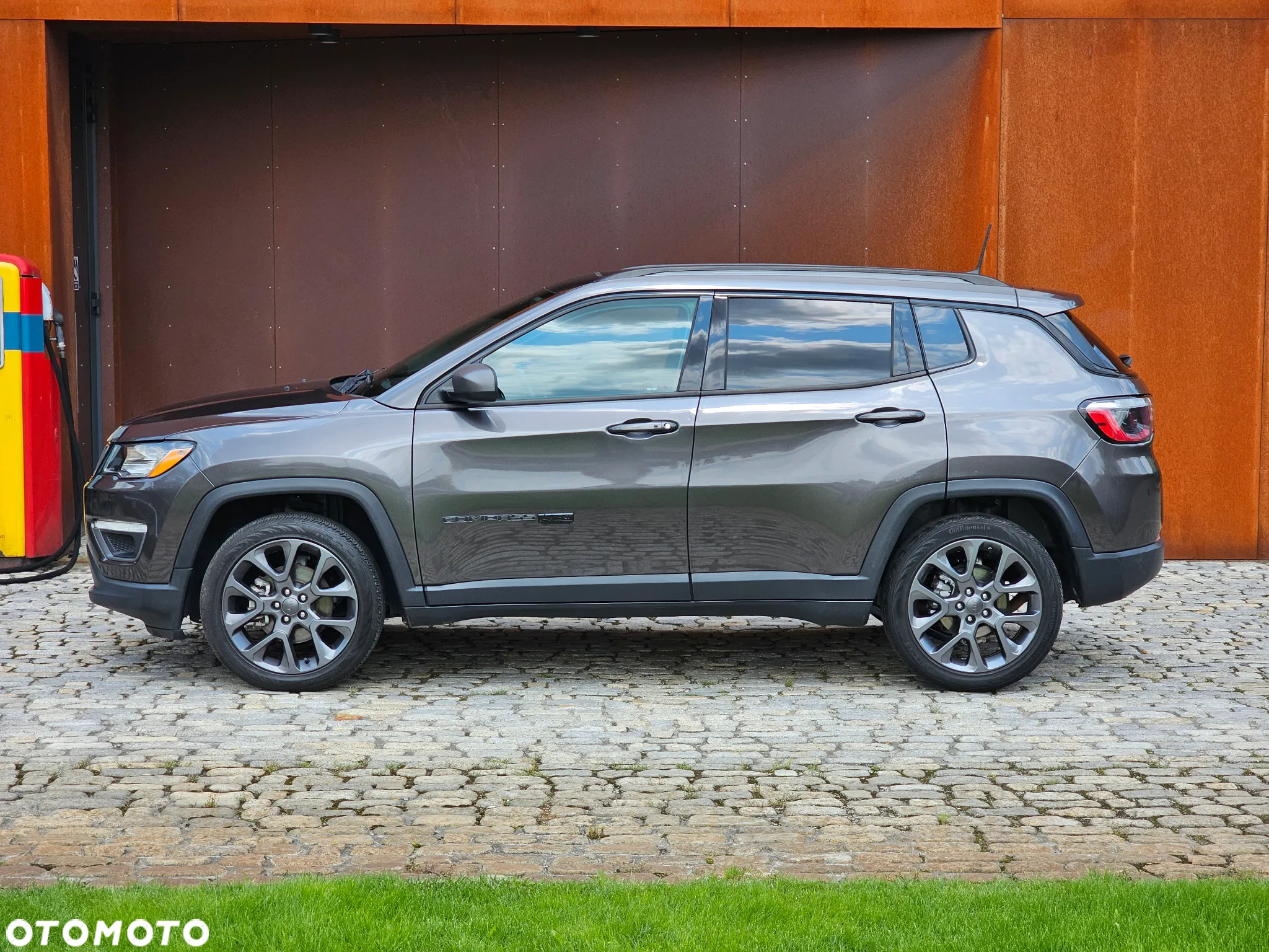 Jeep Compass - 2