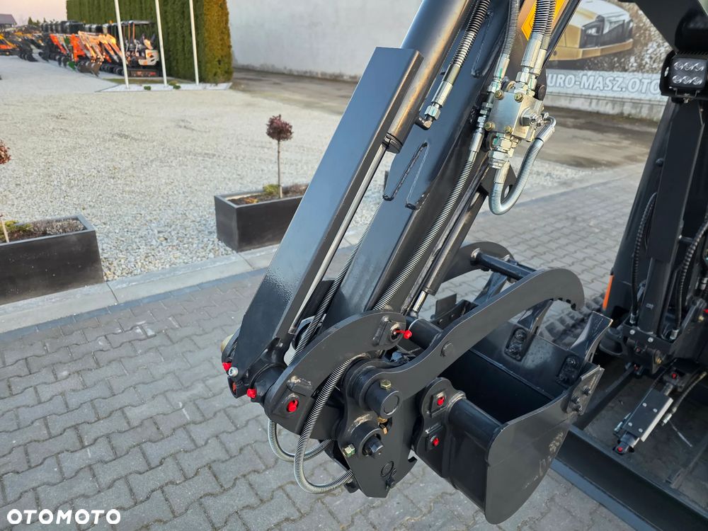 Inny NOWA minikoparka TORQMATIK ME18, silnik Yanmar 3TNV74F 11.2 kW - 21