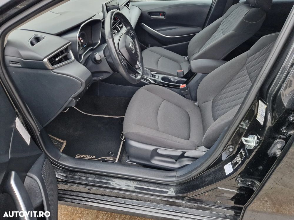 Toyota Corolla 1.8 Hybrid Comfort - 12