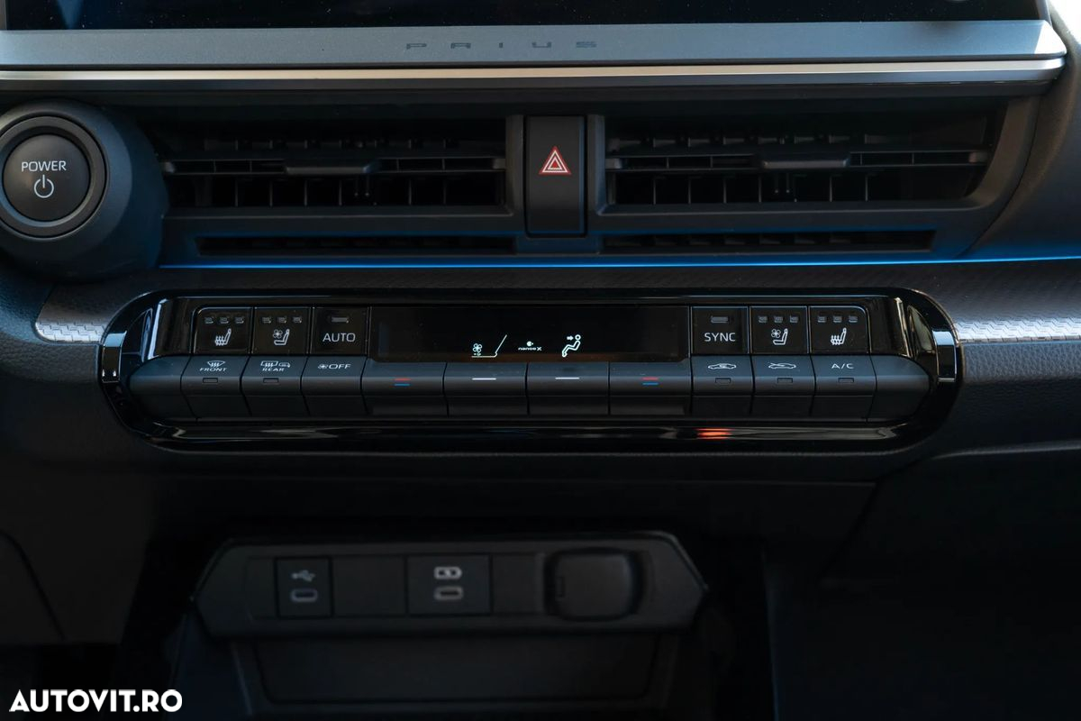 Toyota Prius - 17