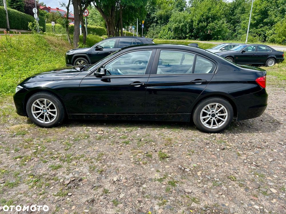 BMW Seria 3 320i - 19