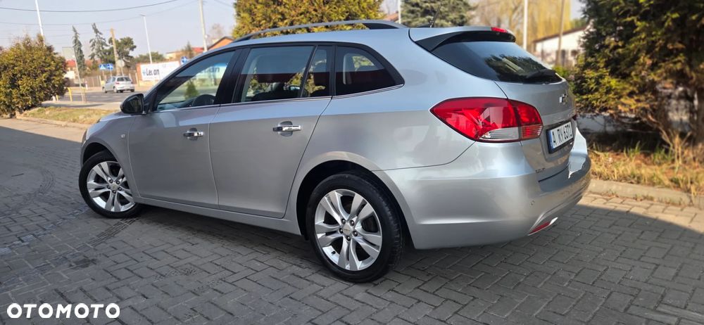 Chevrolet Cruze 1.4 T LTZ - 9