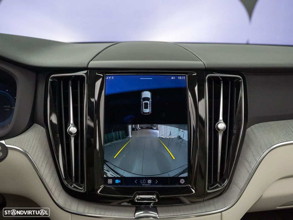 Volvo XC 60 2.0 T6 PHEV Inscription Expression AWD - 32