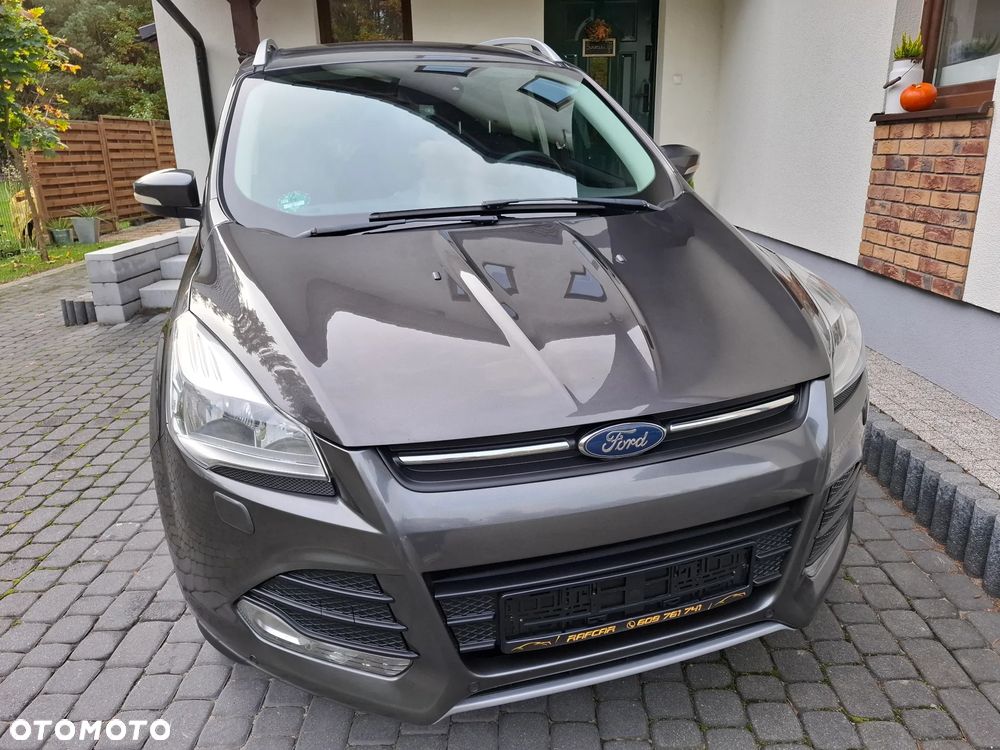 Ford Kuga 2.0 TDCi 2x4 Titanium - 37